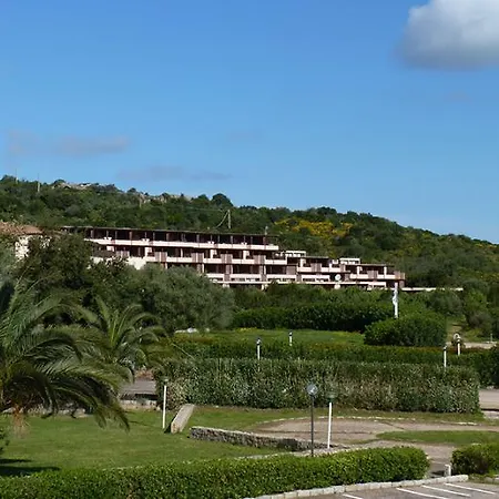 Hotel Porto Laconia 3*