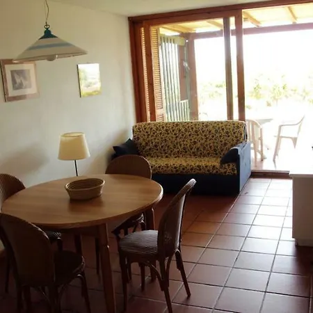 Hotel Porto Laconia 3*