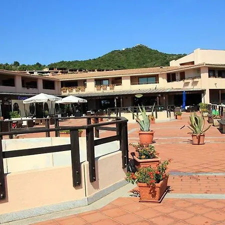 Porto Laconia Cannigione