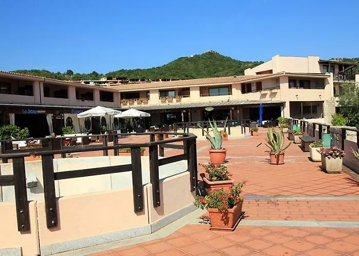 Porto Laconia Cannigione